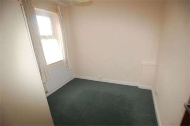  Image of 2 bedroom Terraced house to rent in Alma Street Chester CH3 at Boughton Chester Hoole, CH3 5DF