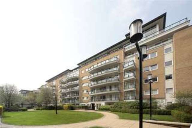  Image of 2 bedroom Apartment to rent in Smugglers Way London SW18 at Smugglers Way Wandsworth Wandsworth Town, SW18 1EN
