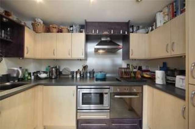  Image of 2 bedroom Apartment to rent in Smugglers Way London SW18 at Smugglers Way Wandsworth Wandsworth Town, SW18 1EN