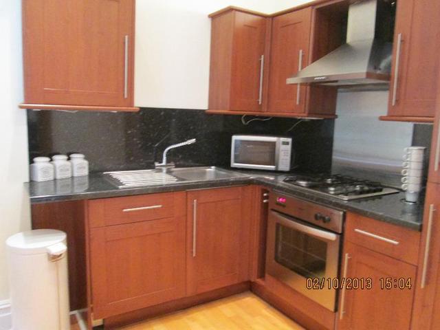  Image of 2 bedroom Flat to rent in Ashburn Gardens London SW7 at South Kensington  London, SW7 4DG