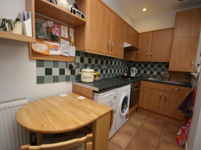  Image of 2 bedroom Flat to rent in Ashley Terrace Edinburgh EH11 at Shandon Edinburgh Morningside, EH11 1RF