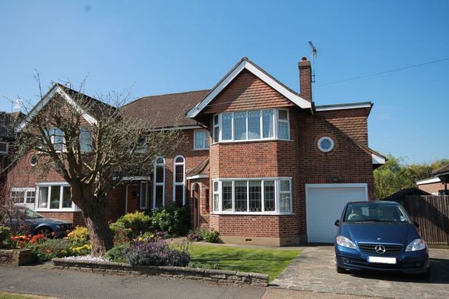  Image of 4 bedroom Semi-Detached house for sale in Culverhay Ashtead KT21 at Culverhay  Ashtead, KT21 1PP