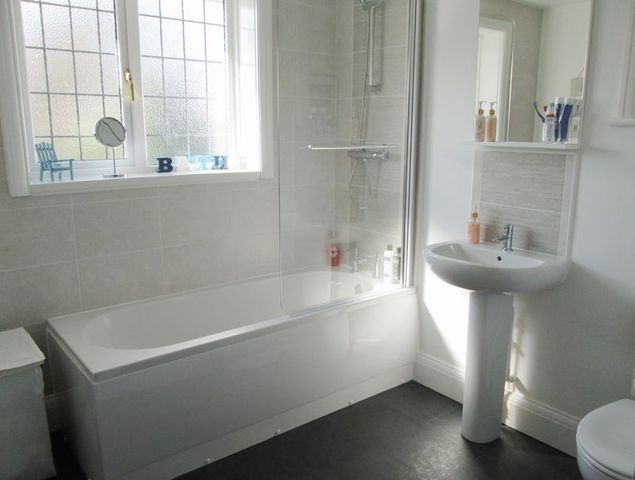  Image of 4 bedroom Detached house for sale in Evesham Road Astwood Bank Redditch B96 at Evesham Road Astwood Bank Redditch, B96 6EE