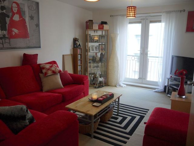  Image of 2 bedroom Flat for sale in Coxhill Way Aylesbury HP21 at Barnshaw House Coxhill Way Aylesbury, HP21 8FH