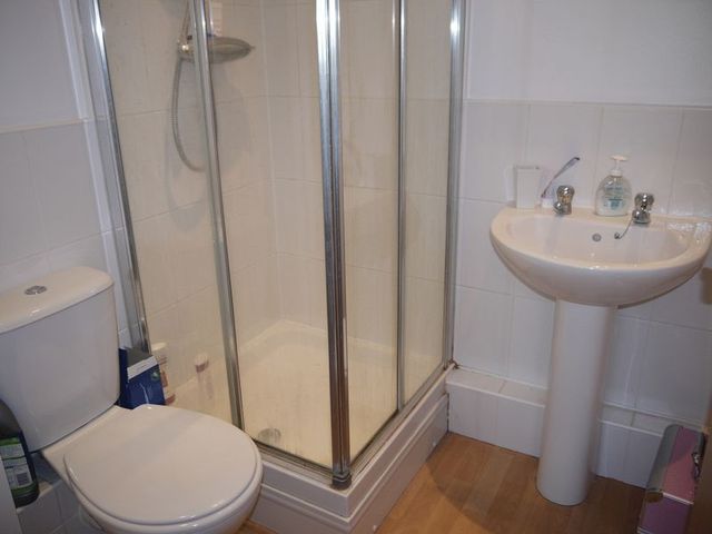  Image of 2 bedroom Flat for sale in Coxhill Way Aylesbury HP21 at Barnshaw House Coxhill Way Aylesbury, HP21 8FH
