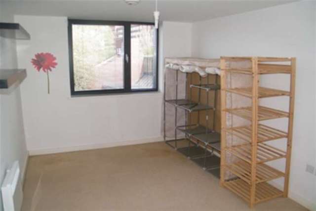  Image of 2 bedroom Flat to rent in Southernhay Basildon SS14 at Basildon, SS14 1FG