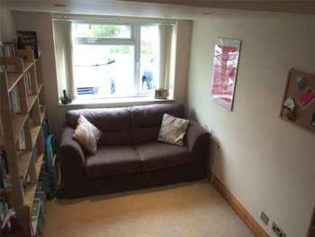  Image of 3 bedroom Terraced house for sale in Bathurst Road Winnersh Wokingham RG41 at Winnersh Wokingham Winnersh, RG41 5JB