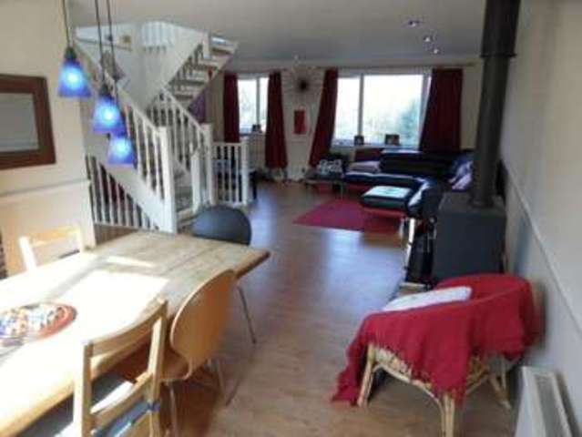  Image of 4 bedroom Semi-Detached house for sale in Water End Road Beacons Bottom High Wycombe HP14 at Water End Road Beacons Bottom Beacon