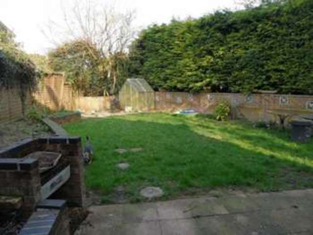  Image of 4 bedroom Semi-Detached house for sale in Water End Road Beacons Bottom High Wycombe HP14 at Water End Road Beacons Bottom Beacon