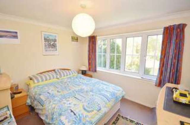  Image of 2 bedroom Flat for sale in Park Lane Beaconsfield HP9 at Park Lane  Beaconsfield, HP9 2HS