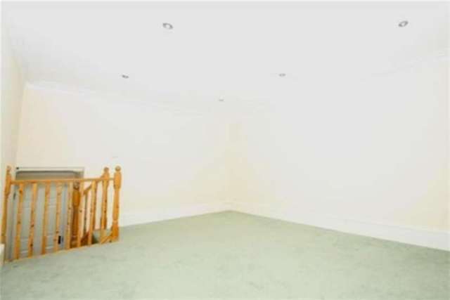  Image of 1 bedroom Flat to rent in Beckenham Road Beckenham BR3 at Beckenham, BR3 4PR