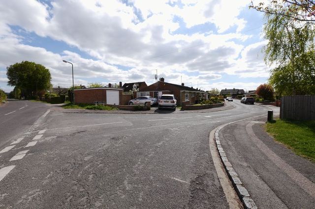  Image of 3 bedroom Detached house for sale in The Moorlands Benson Wallingford OX10 at The Moorlands  Benson, OX10 6RT