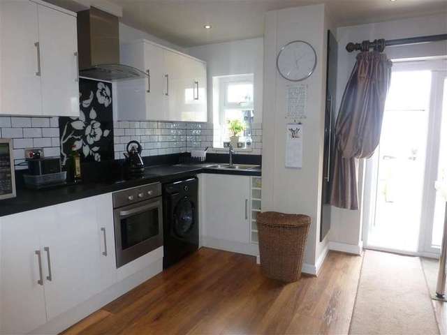 Image of 3 bedroom Terraced house for sale in Beverley Avenue Sidcup DA15 at Sidcup Kent Sidcup, DA15 8HF