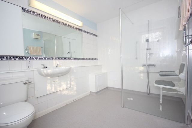  Image of 2 bedroom Flat for sale in Bluecoat Pond Christs Hospital Horsham RH13 at Bluecoat Pond Christs Hospital Horsham, RH13 0NW