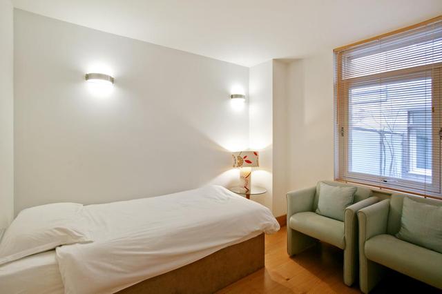  Image of 3 bedroom Detached house to rent in Botts Mews London W2 at Botts Mews  London, W2 5AG