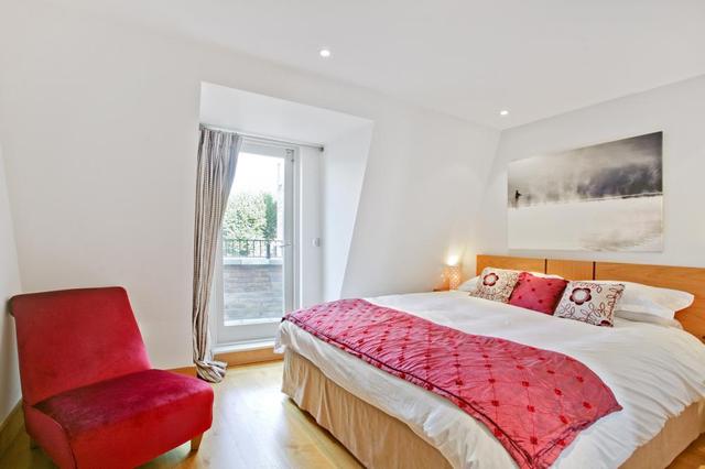  Image of 3 bedroom Detached house to rent in Botts Mews London W2 at Botts Mews  London, W2 5AG