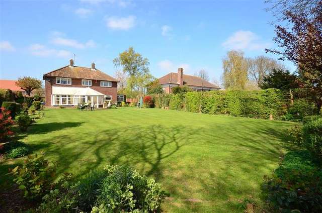  Image of 4 bedroom Detached house for sale in Boulevard Courrieres Aylesham Canterbury CT3 at Aylesham Canterbury Canterbury, CT3 3DT