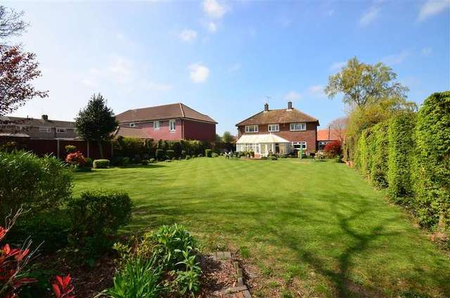  Image of 4 bedroom Detached house for sale in Boulevard Courrieres Aylesham Canterbury CT3 at Aylesham Canterbury Canterbury, CT3 3DT