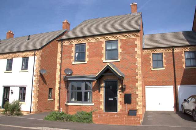  Image of 4 bedroom Detached house for sale in Bosgate Close Bozeat Wellingborough NN29 at Bosgate Close Bozeat Wellingborough, NN29 7JS