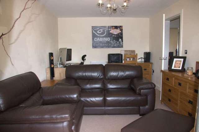  Image of 4 bedroom Detached house for sale in Bosgate Close Bozeat Wellingborough NN29 at Bosgate Close Bozeat Wellingborough, NN29 7JS