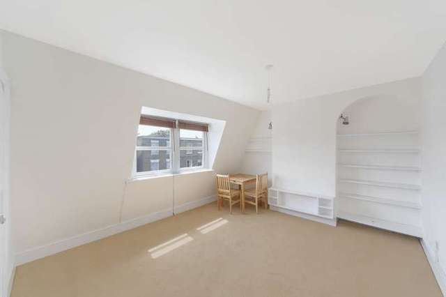  Image of 2 bedroom Property to rent in Brackenbury Gardens London W6 at Brackenbury Gardens  London, W6 0BP