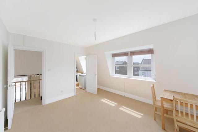  Image of 2 bedroom Property to rent in Brackenbury Gardens London W6 at Brackenbury Gardens  London, W6 0BP