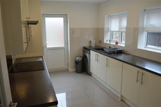  Image of 3 bedroom Semi-Detached house to rent in Brackleys Way Solihull B92 at Olton, B92 8QJ