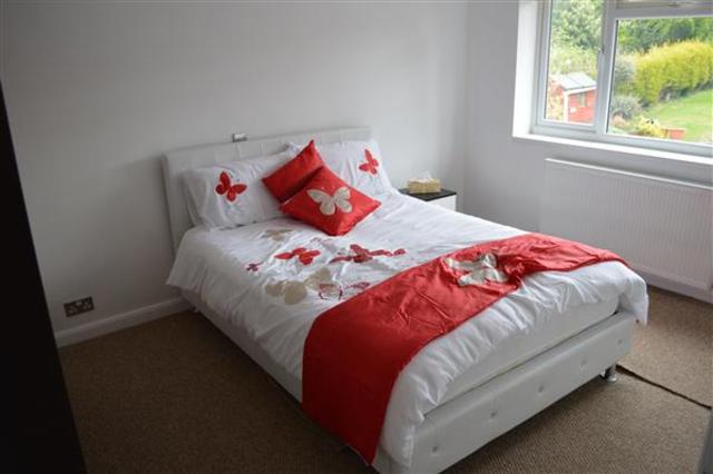 Image of 3 bedroom Semi-Detached house to rent in Brackleys Way Solihull B92 at Olton, B92 8QJ
