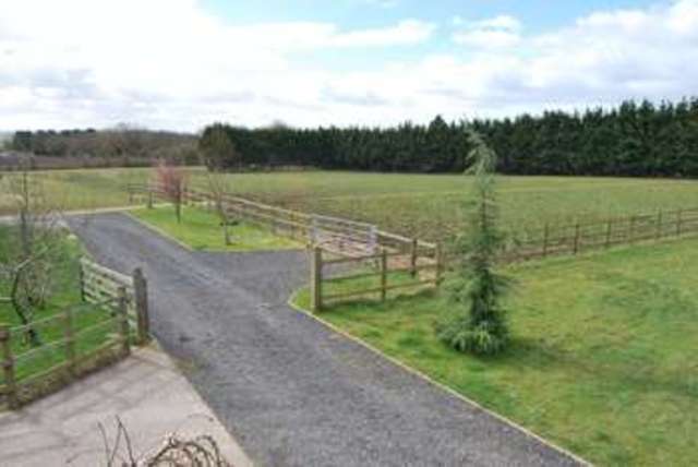  Image of 4 bedroom Detached house for sale in Bretforton Road Badsey Evesham WR11 at Bretforton Road Badsey Evesham, WR11 7XQ