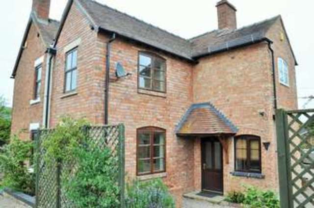 Image of 4 bedroom Detached house for sale in Bretforton Road Badsey Evesham WR11 at Bretforton Road Badsey Evesham, WR11 7XQ