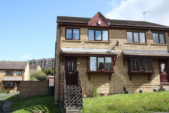  Image of 3 bedroom Semi-Detached house to rent in Briar Drive Dewsbury WF13 at Briar Drive  Dewsbury, WF13 4NJ
