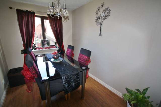  Image of 3 bedroom Semi-Detached house to rent in Briar Drive Dewsbury WF13 at Briar Drive  Dewsbury, WF13 4NJ
