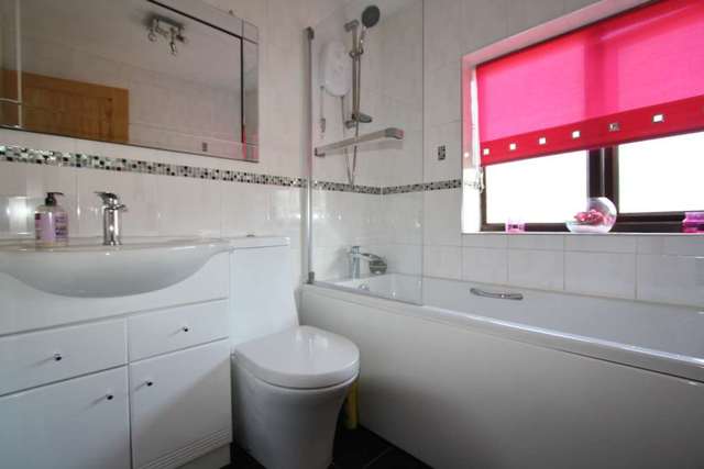  Image of 3 bedroom Semi-Detached house to rent in Briar Drive Dewsbury WF13 at Briar Drive  Dewsbury, WF13 4NJ