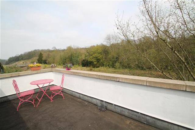  Image of 4 bedroom Semi-Detached house for sale in Brighton Road Hooley Coulsdon CR5 at Hooley, CR5 3EJ