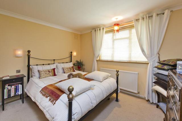  Image of 3 bedroom Property to rent in Bromfelde Road London SW4 at Bromfelde Road  London, SW4 6PP