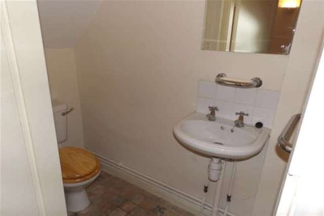  Image of 3 bedroom Terraced house to rent in Bulwer Road Leicester LE2 at Leicester, LE2 3BW
