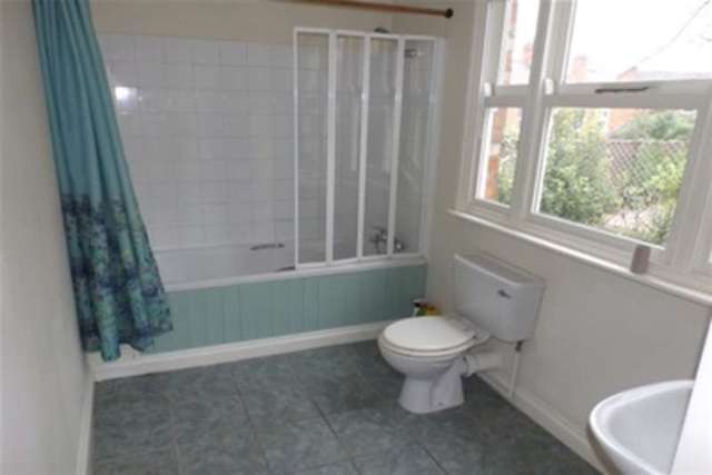  Image of 3 bedroom Terraced house to rent in Bulwer Road Leicester LE2 at Leicester, LE2 3BW