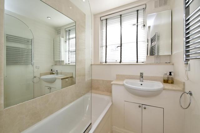  Image of 2 bedroom Flat for sale in Franklins Row London SW3 at Burton Court  Franklins Row, SW3 4SY