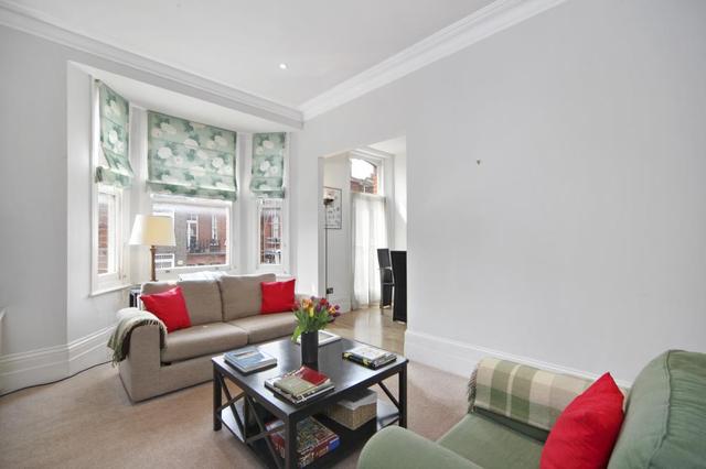  Image of 2 bedroom Flat to rent in Callow Street London SW3 at Callow Street  London, SW3 6BJ