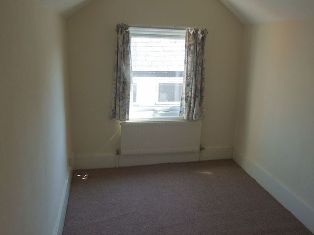 Image of 2 bedroom Flat to rent in Cambridge Street Aylesbury HP20 at Cambridge Street  AYLESBURY, HP20 1BT