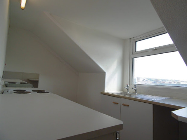  Image of Apartment to rent in Cathays Terrace Cathays Cardiff CF24 at CATHAYS TERRACE  CARDIFF, CF24 4HZ