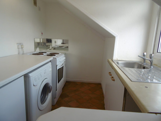  Image of Apartment to rent in Cathays Terrace Cathays Cardiff CF24 at CATHAYS TERRACE  CARDIFF, CF24 4HZ