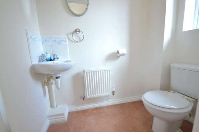  Image of 1 bedroom Detached house to rent in Catmint Close Chandler