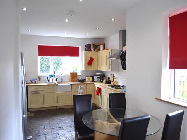 Image of 2 bedroom Flat to rent in Cedarne Road London SW6 at London, SW6 2DF