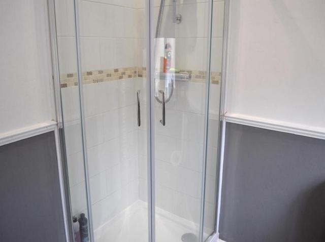  Image of 2 bedroom Flat to rent in Cedarne Road London SW6 at London, SW6 2DF
