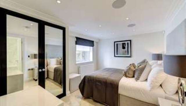  Image of 1 bedroom Flat to rent in Park Walk London SW10 at London, SW10 0AJ