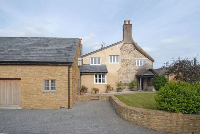  Image of 5 bedroom Detached house for sale in Chideock Bridport DT6 at Chideock Bridport, DT6 6JH