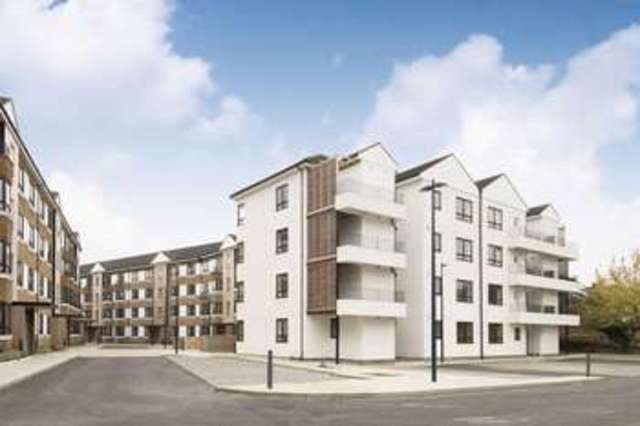  Image of 1 bedroom Flat to rent in Kew Bridge Court London W4 at Kew Bridge Court  London, W4 3AZ
