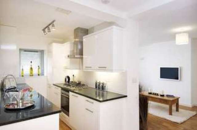  Image of 1 bedroom Flat to rent in Kew Bridge Court London W4 at Kew Bridge Court  London, W4 3AZ