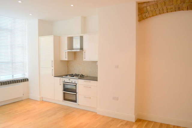  Image of 2 bedroom Flat to rent in Shepherdess Place London N1 at Old Street  Shoreditch, N1 7LJ